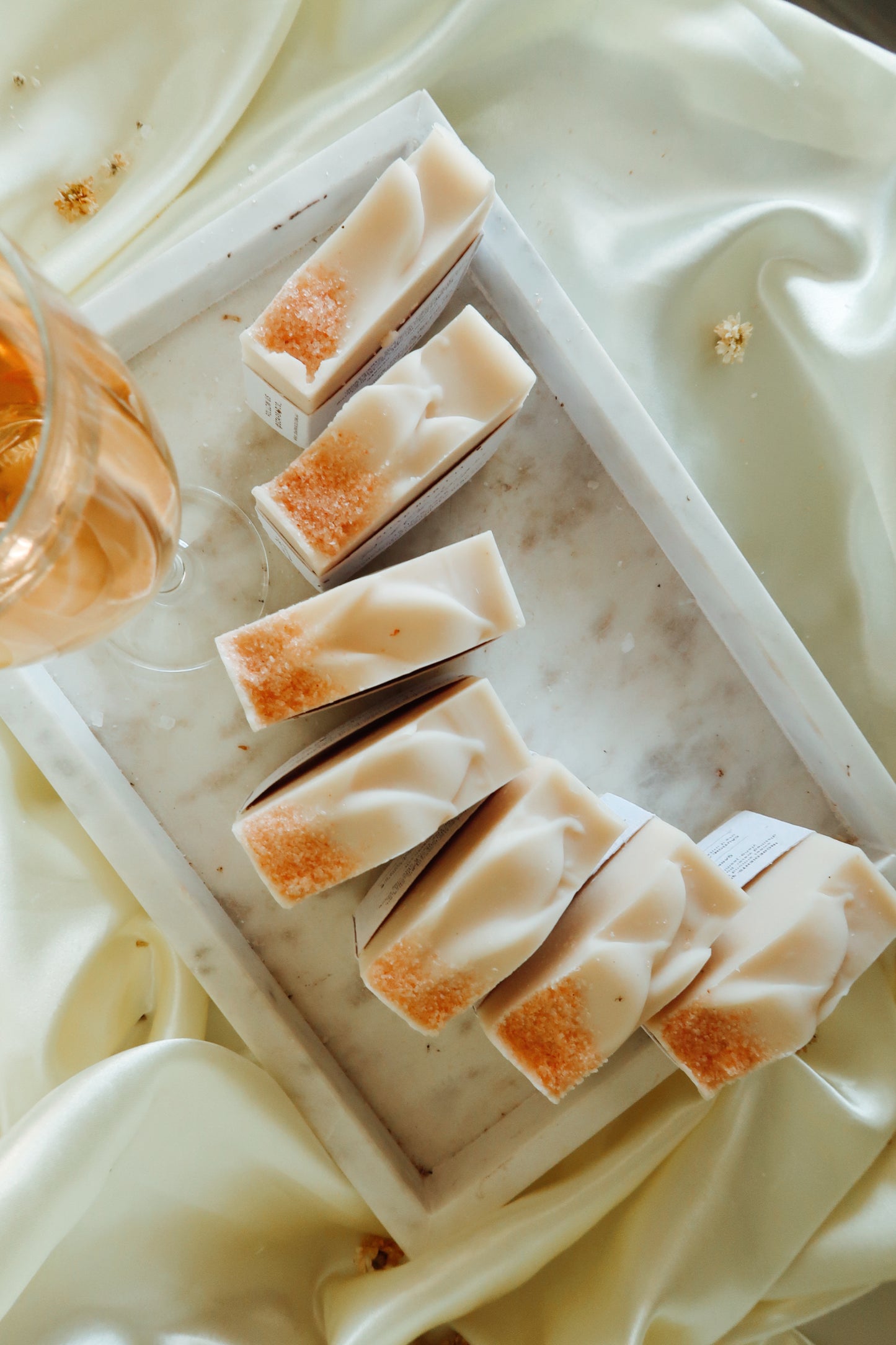 PINK CHAMPAGNE